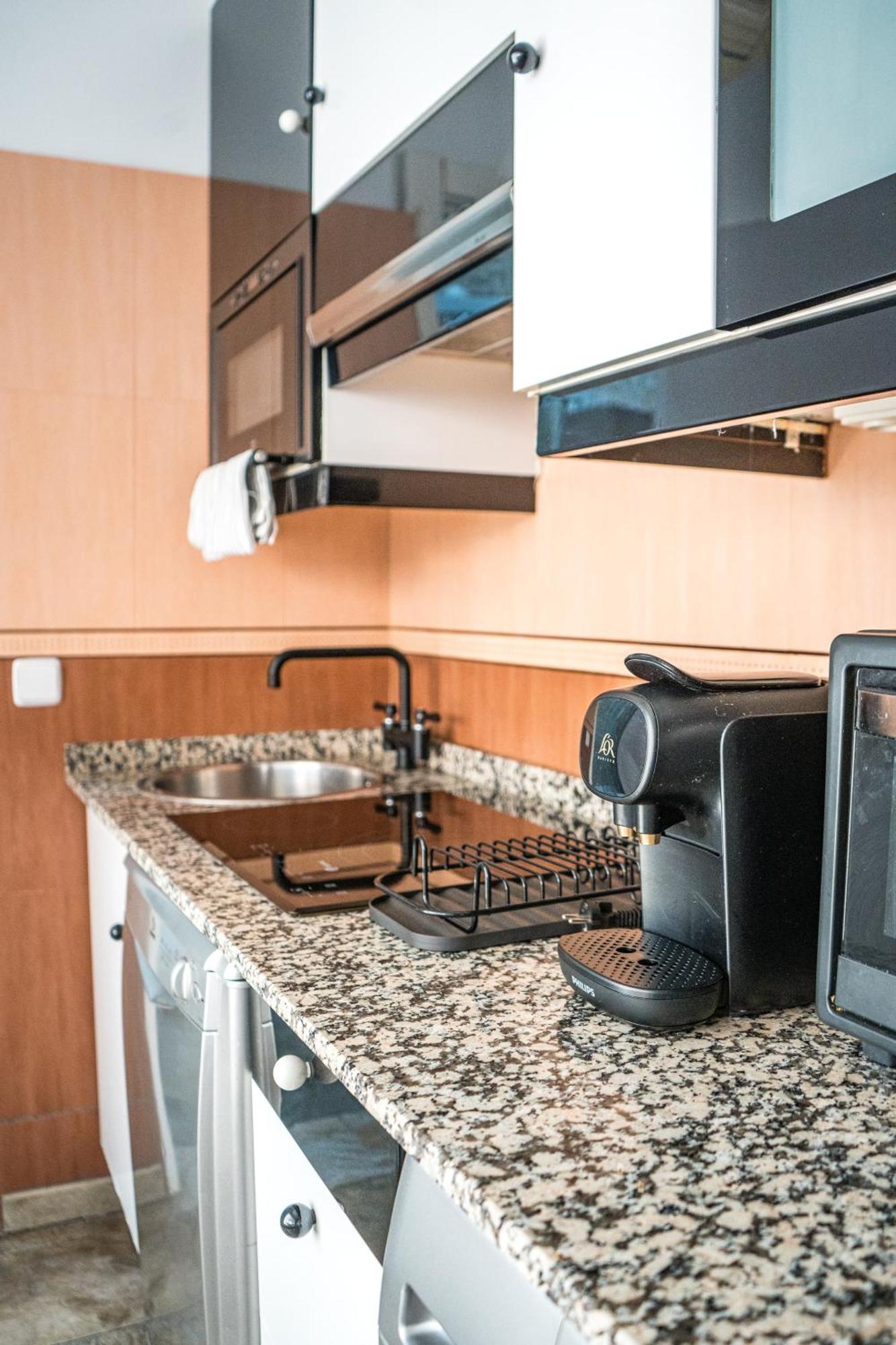 Centrico Atico En Madrid By Bebalmy Lägenhet Exteriör bild