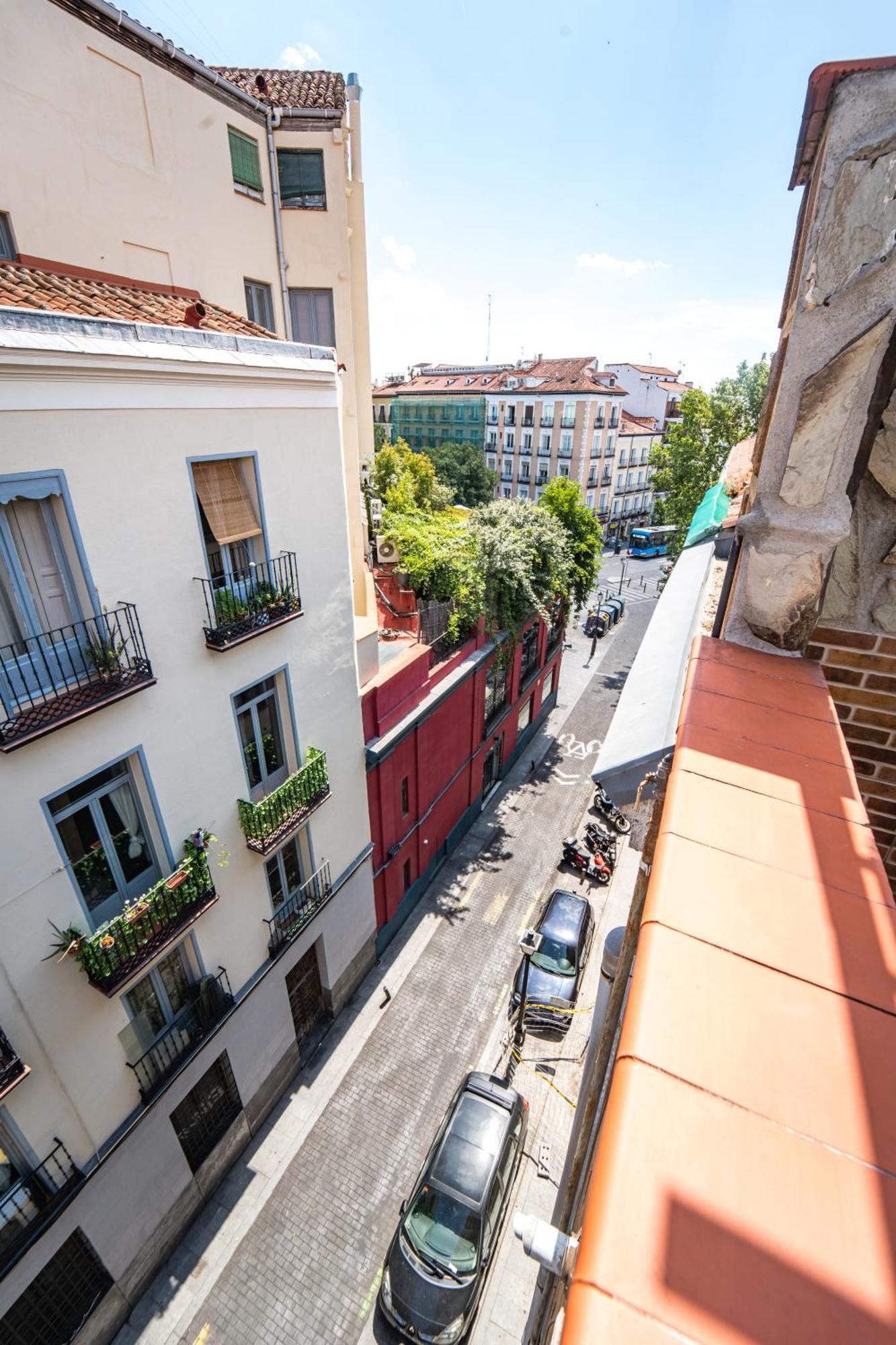 Centrico Atico En Madrid By Bebalmy Lägenhet Exteriör bild